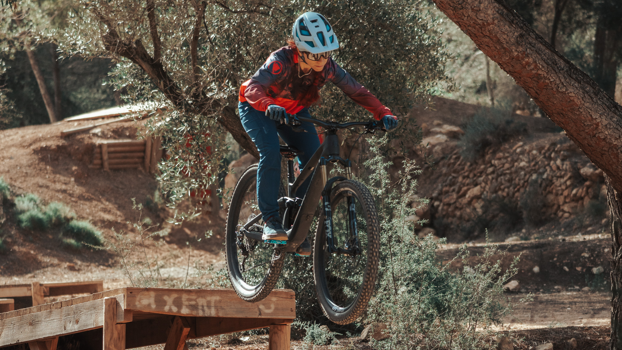 Droppen lernen mit dem Mountainbike